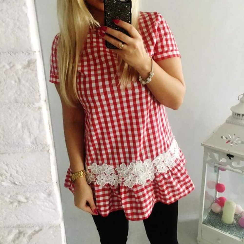 NWOT GINGHAM TOP